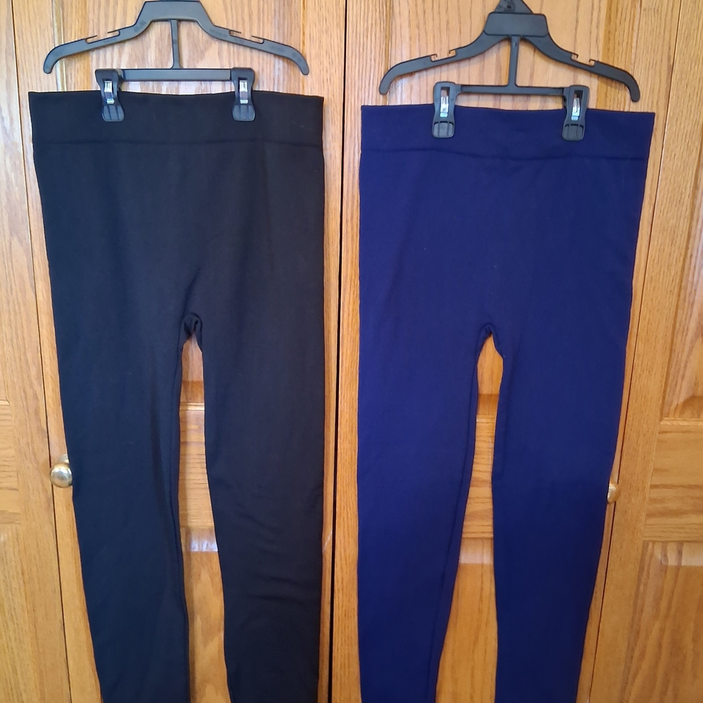Women's Black and Blue Leggings